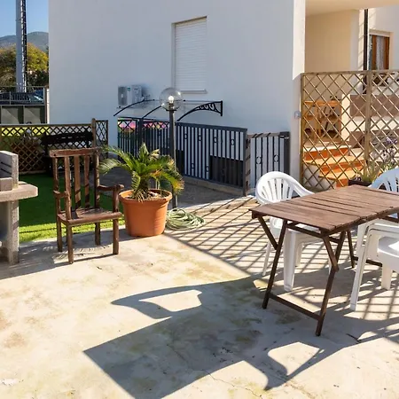 Apartment Capitana Costa degli Angeli